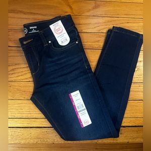 NWT stretch skinny jeans size 8